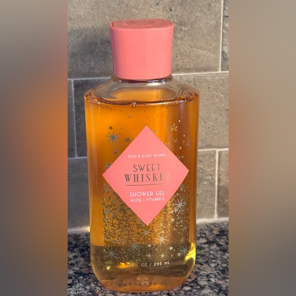 🆕 Bath & Body Works Sweet Whiskey Shower Gel-10 FL Oz
